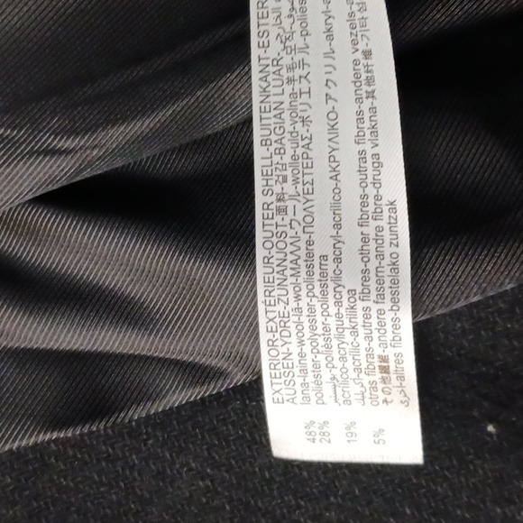 Zara size XLarge women's black wool blend coat. - Picture 13 of 17